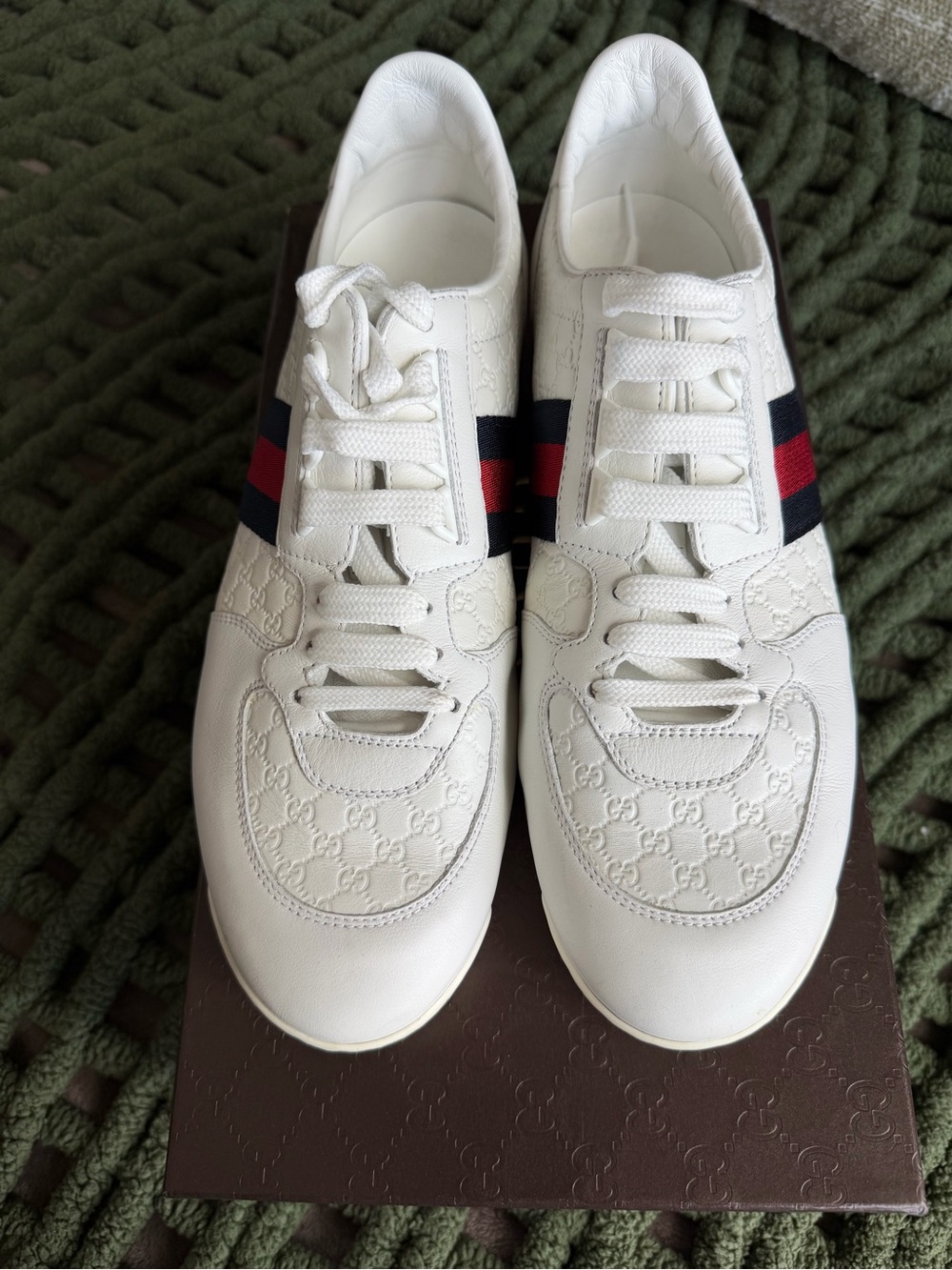 Gucci White Leather Men's Sneakers with Red & Navy Stripe